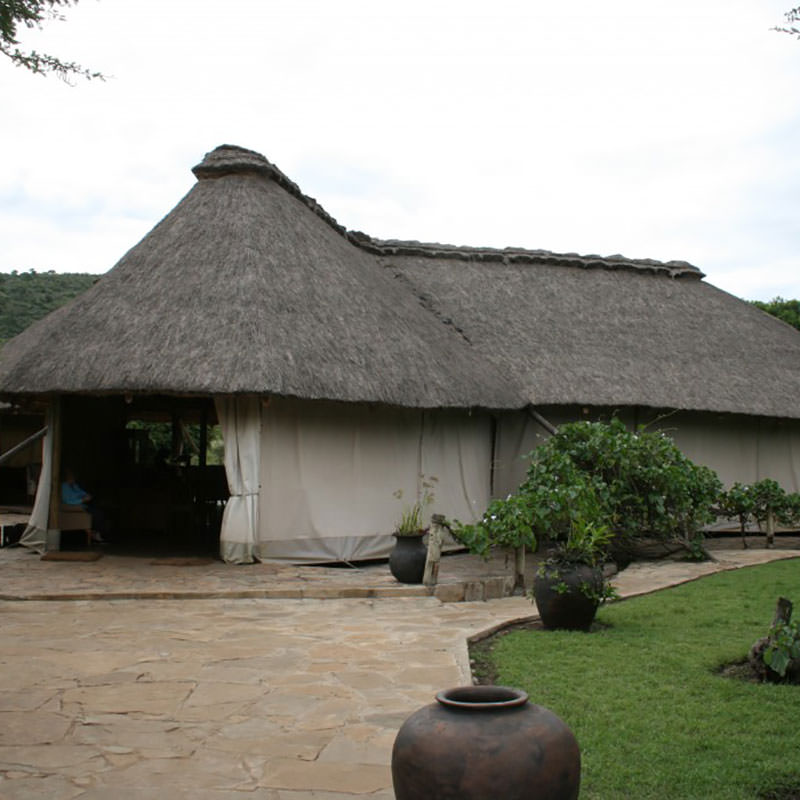 Acacia Safari Hut